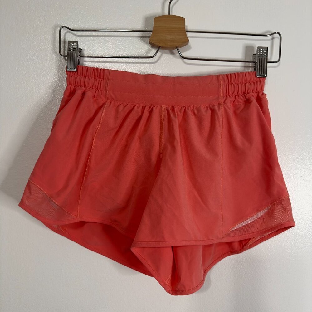 NWOT Lululemon Hotty Hot Low Rise Short 4" - Picture 10 of 11